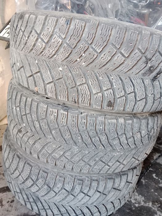 Резина зимняя мишлен