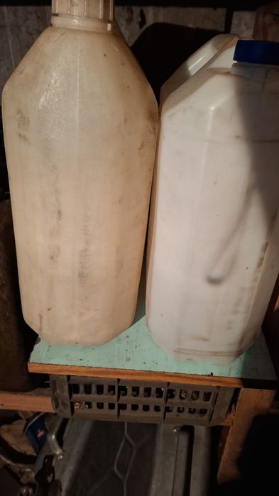 Продам канистры б/у