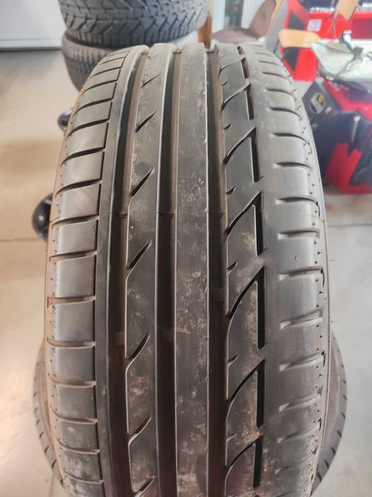 2бр. летни гуми 225/45/19 Bridgestone