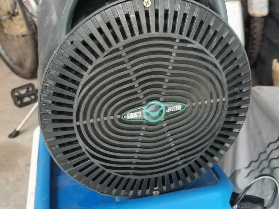 Компресор и други неща от гаража