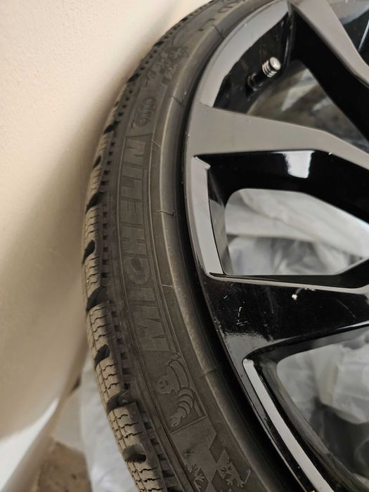 Jante Tesla cu Anvelope Michelin Pilot Alpin 235 35 R20 92W XL