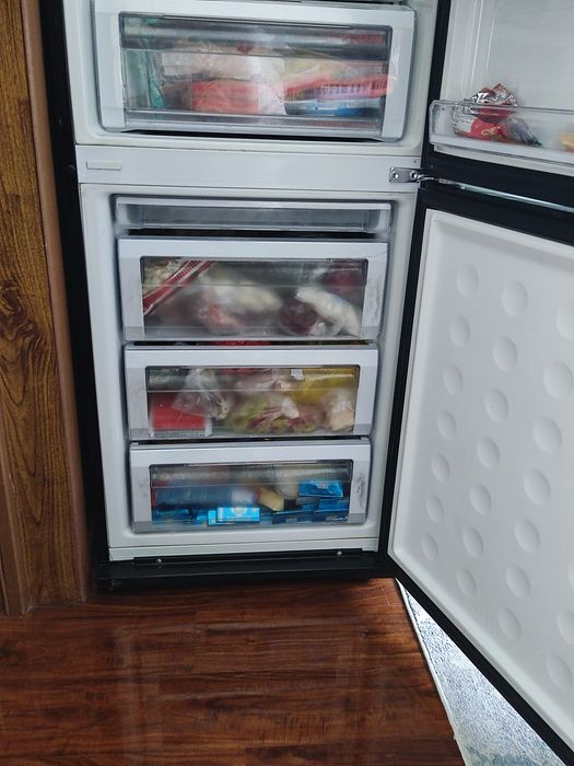 Продам холодильник