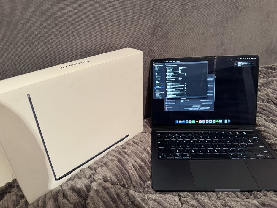 Macbook M3 2024, 13 дюйм