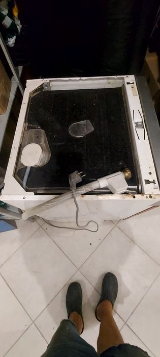 Съдомиялна машина Electrolux