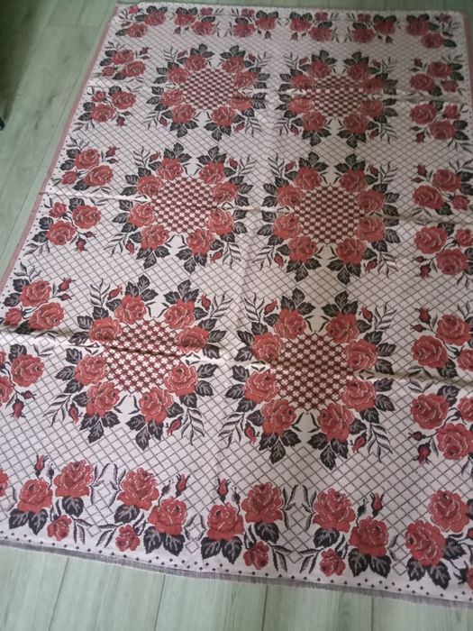 Продам покрывало гобеленовые