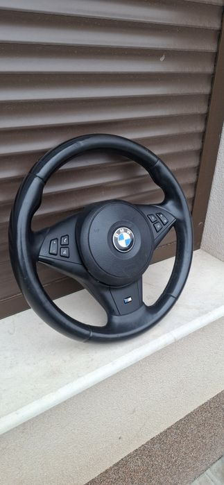 БМВ е60 М спорт волан