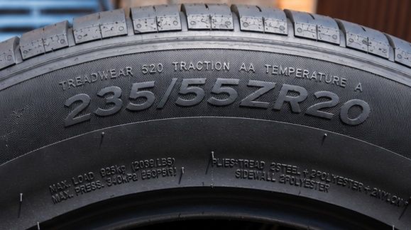 HANKOOK 235/55/ZR20 4шт(комплект)