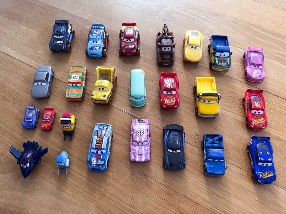 Colecție 24 mașinuțe Disney Pixar Cars Mattel