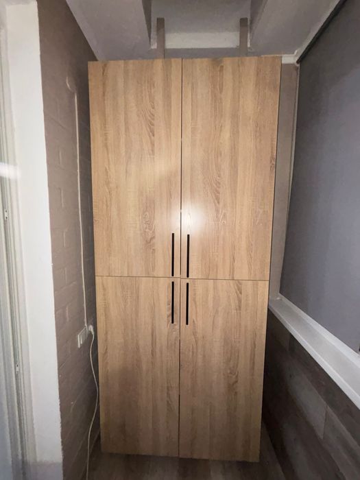 Шкаф на балкон вместительный