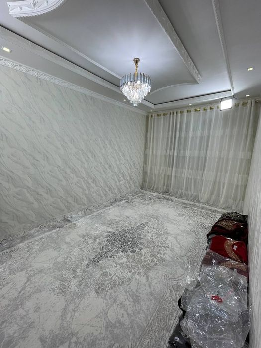 Urganchda zo'r lokatsiyada 2 qavatli 200 kvadrat joy sotiladi