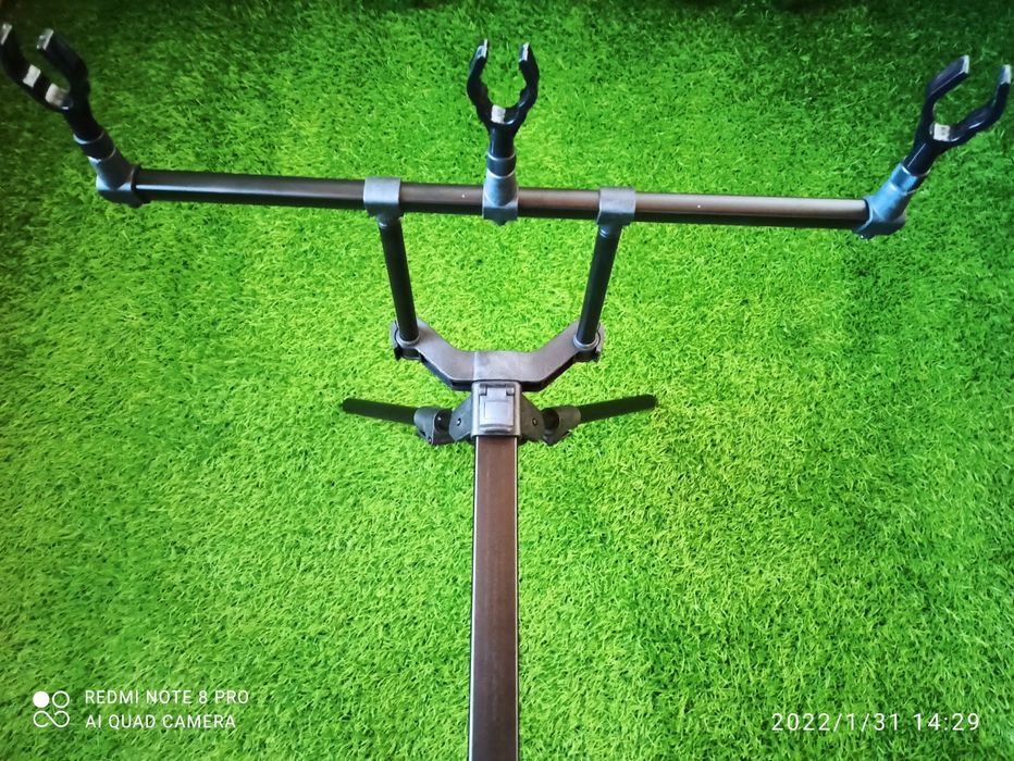 Стойка FL Carp Rod pod-3