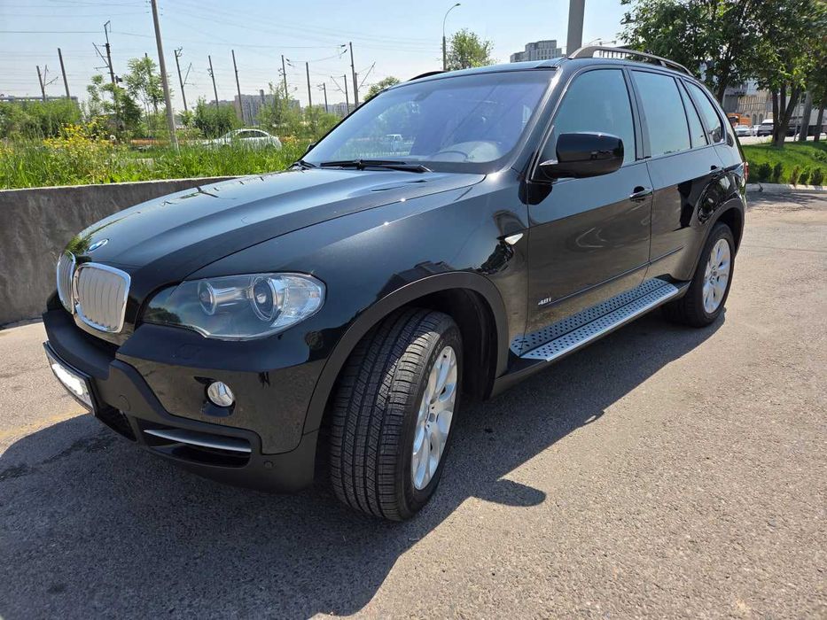BMW X5 (E70) 4.8i — Легендарная мощь в идеальном состоянии!
