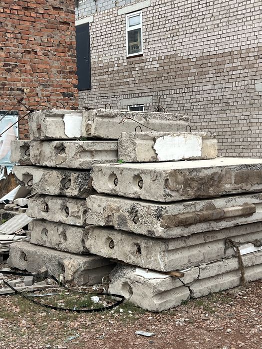 Стеновые плиты керамзитобетонные , продам