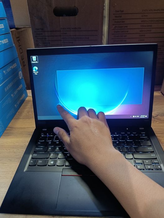 Lenovo Thinkpad T490s