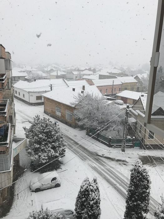 Vand Apartament 3 camere