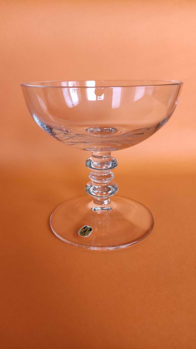 Немска кристална купа на столче