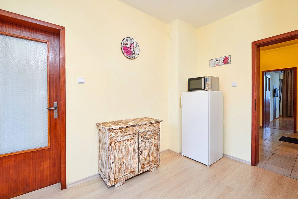 Дава се под наем Многостаен апартамент в Поморие - 90 кв.м за 382.5 € - Снимка #6