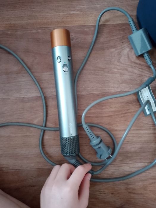 Продам Дайсон dyson airwrap