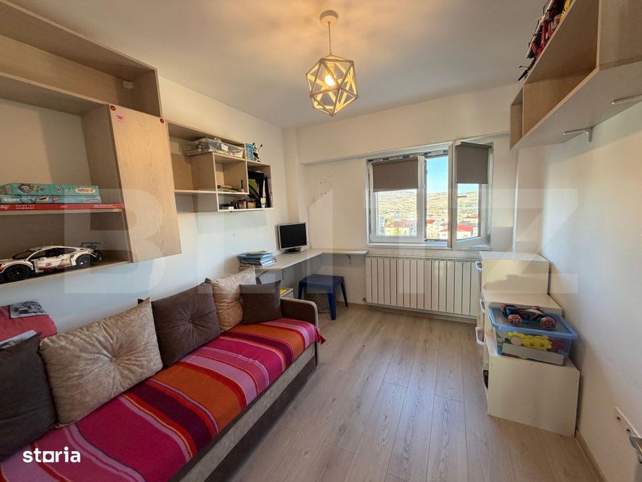 Apartament de vanzare, cu 3 camere