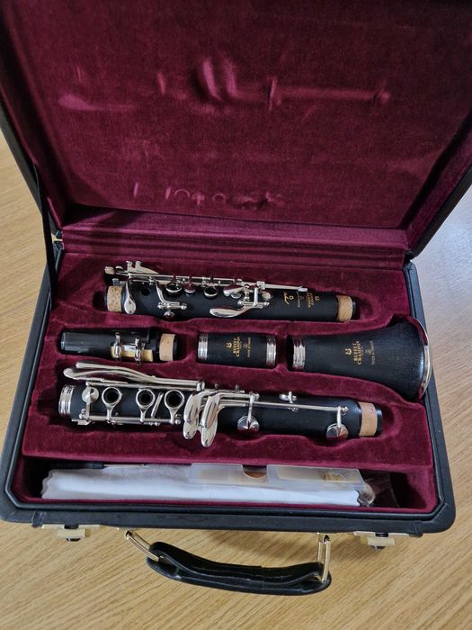 Clarinet buffet crampon .