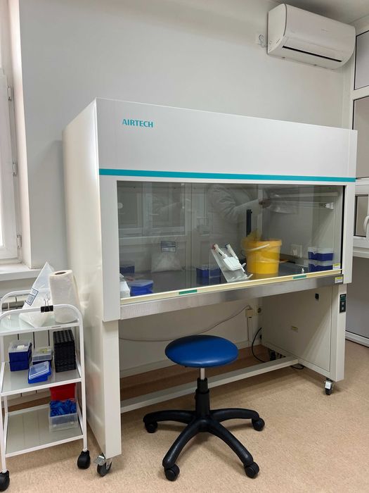 Ламинарный шкаф (ПЦР бокс)