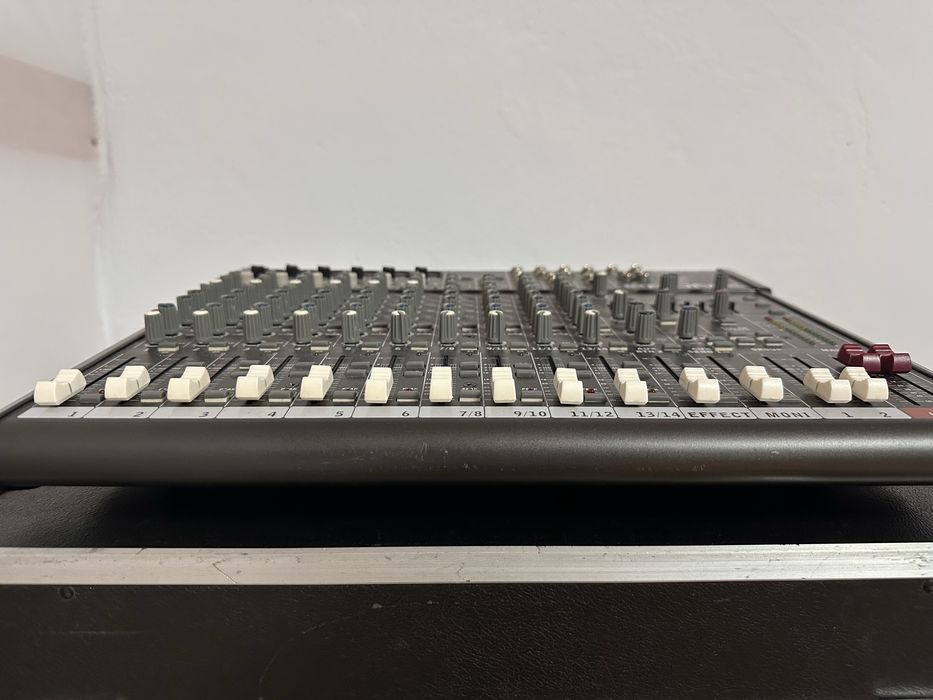 Phonic AM 642D USB