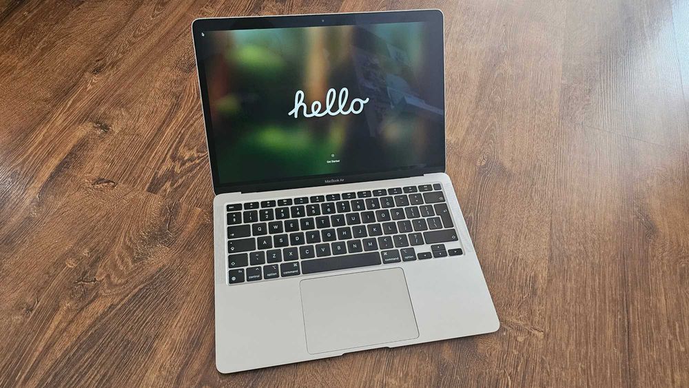 MacBook Air M1 – Отлично състояние! – 430€