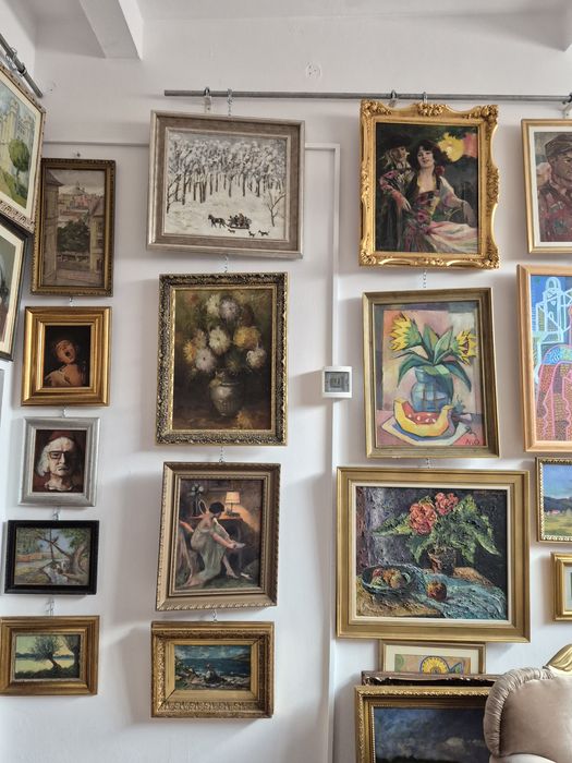 Lichidez colecție personală de aproximativ 300 de tablouri