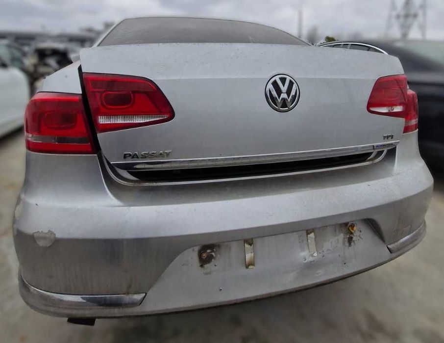 Dezmembrez VW Passat B7 1.6D CAY 2011 cutie manuala 6+1 trepte
