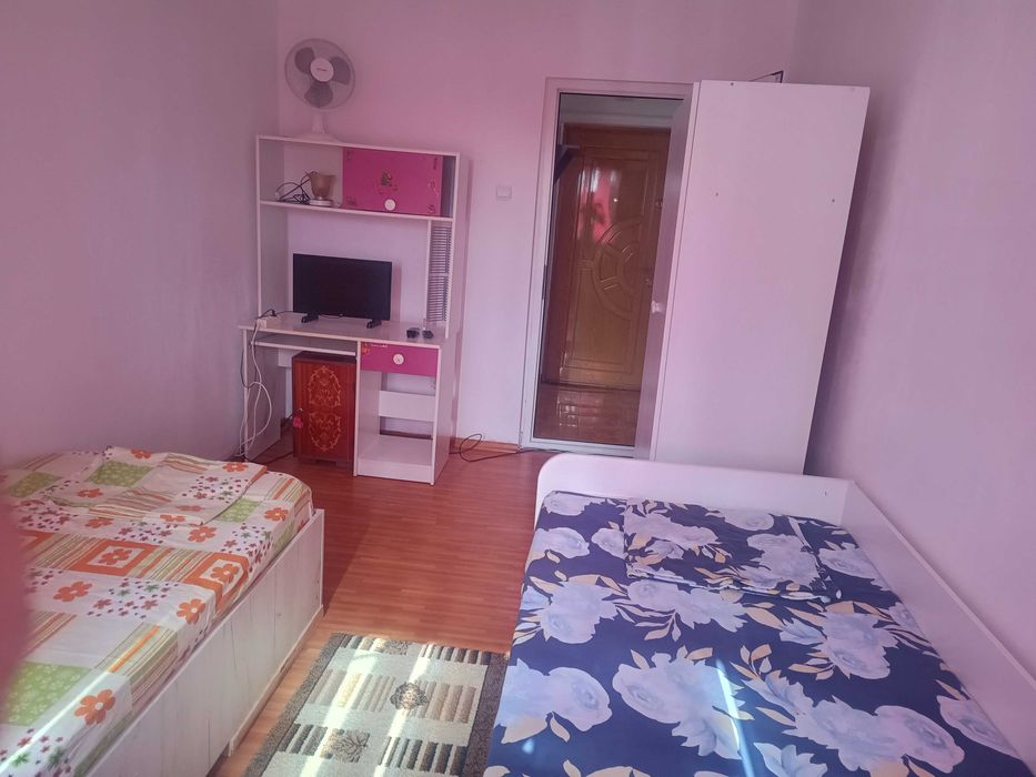 Vand apartament cu 3 camere Mangalia