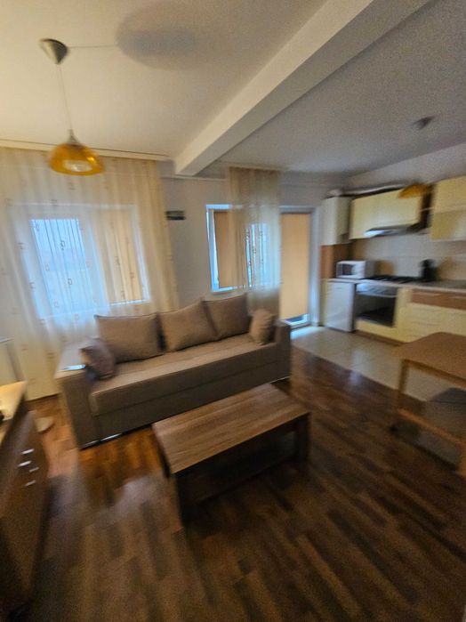 Apartament  2 camere  zona centrala