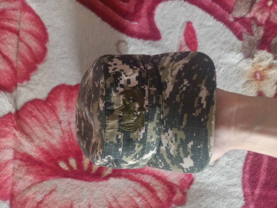 Продам военную спецодежду +дополнения к ней