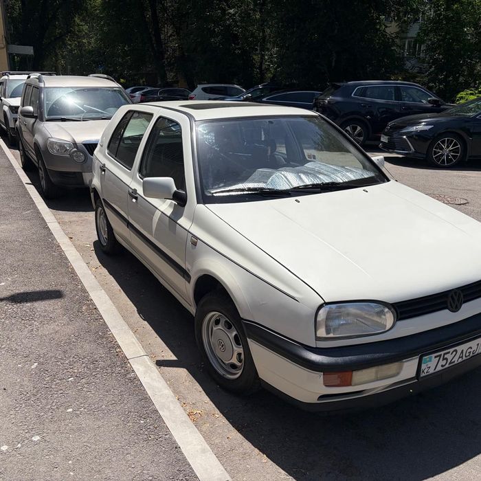 Продам фолсваген гольф 3 1993 года в хорошем састоянии