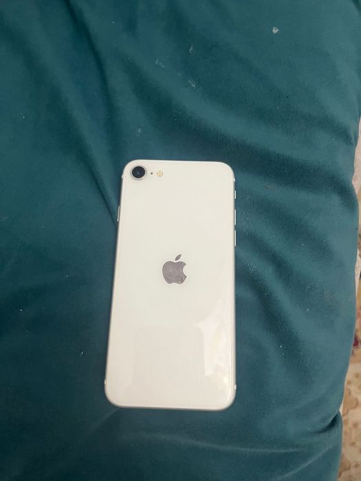 Айфон се 2020 Обмен