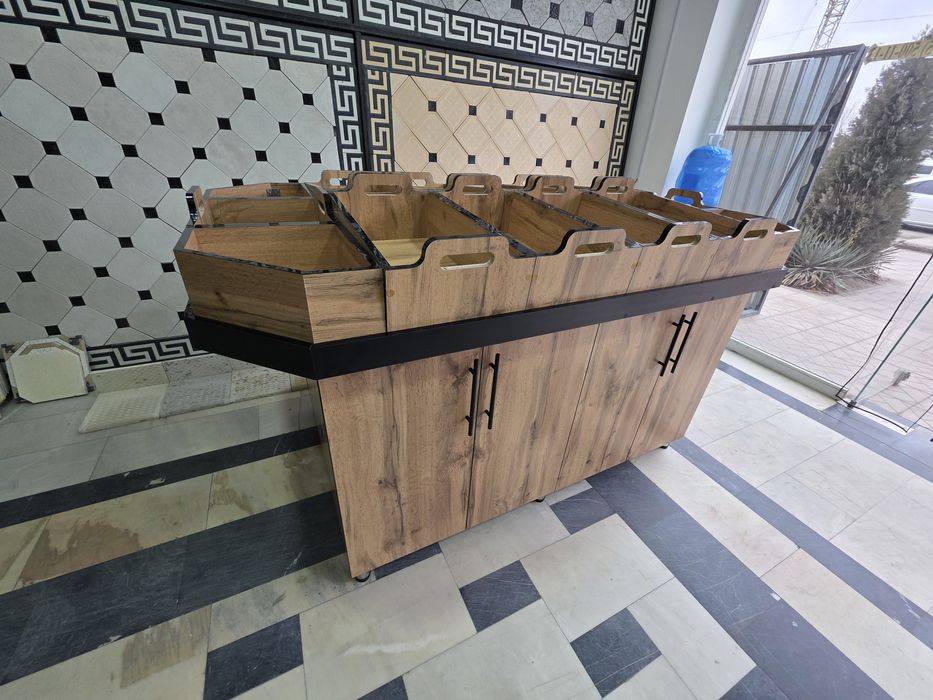 Мева полка сотилади