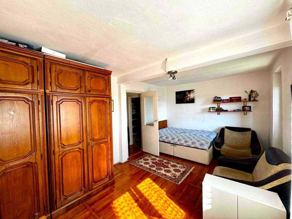 De vanzare apartament cu 3 camere, 2 bai, 3 balcoane - Uioara de Sus