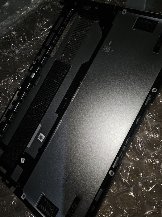 Лаптоп Huawei на части