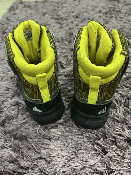 Детски апрески Geox