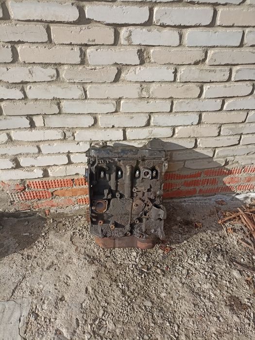 Двигатель-Ауди 80-Б-3.