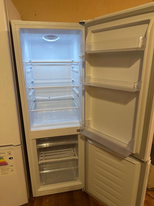 Продам холодилники