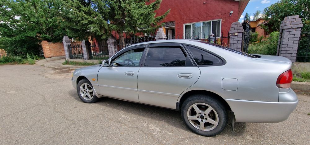 Продам Мазда Кронс