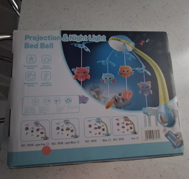 Carusel bebe cu telecomanda