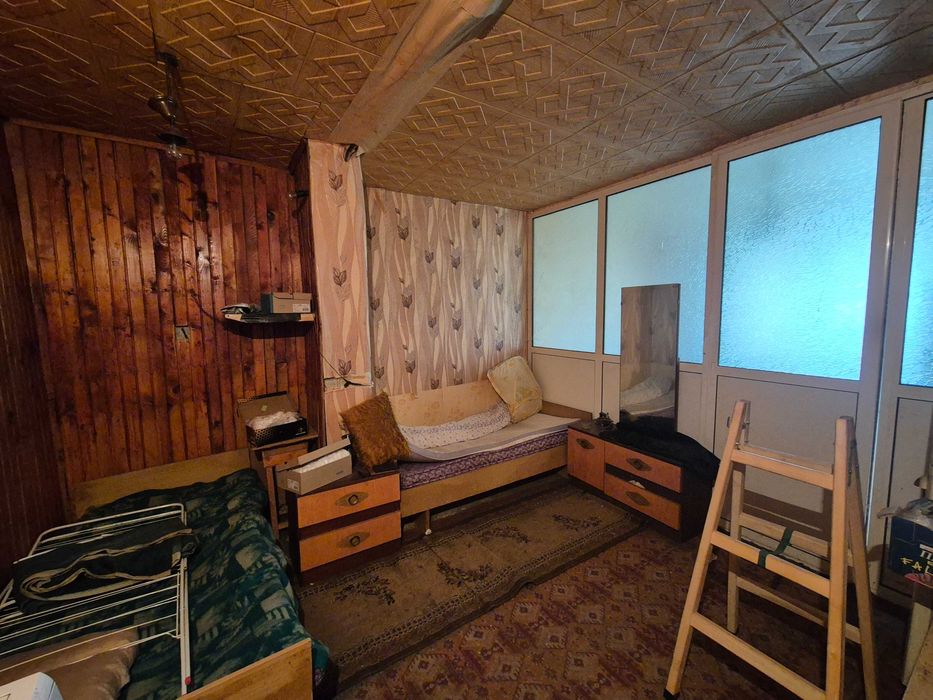 Двустаен апартамент в кв. Изток