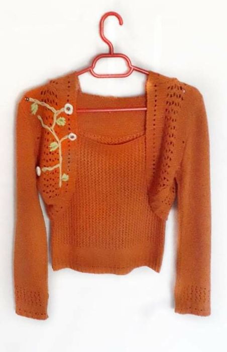 Compleu orange cu gluga