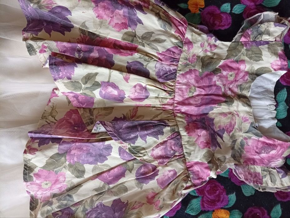 Детская платье на 2-3 годика