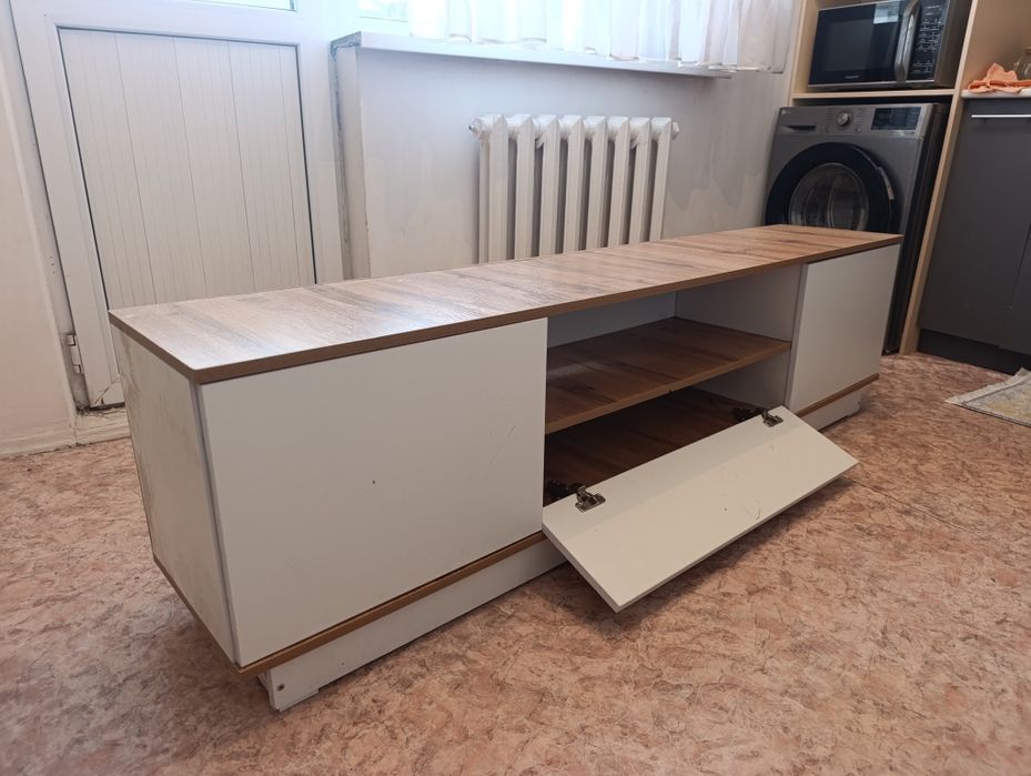 Тумба под телевизор