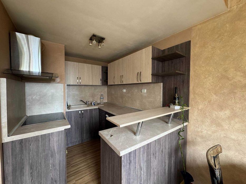 Продава се Тристаен апартамент в Търговище, Център - 83 кв.м за 1229 €/кв.м - Снимка #6