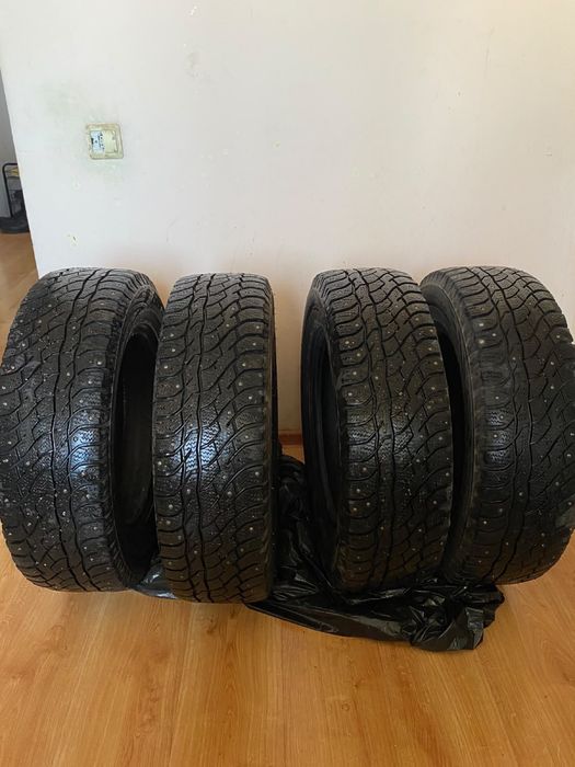 Продам шины, почти новый