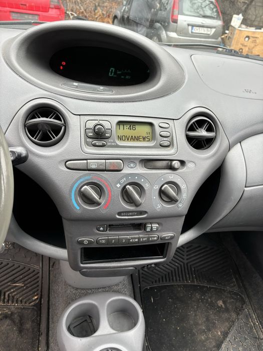 Тойота Ярис 1.4 дизел за части.