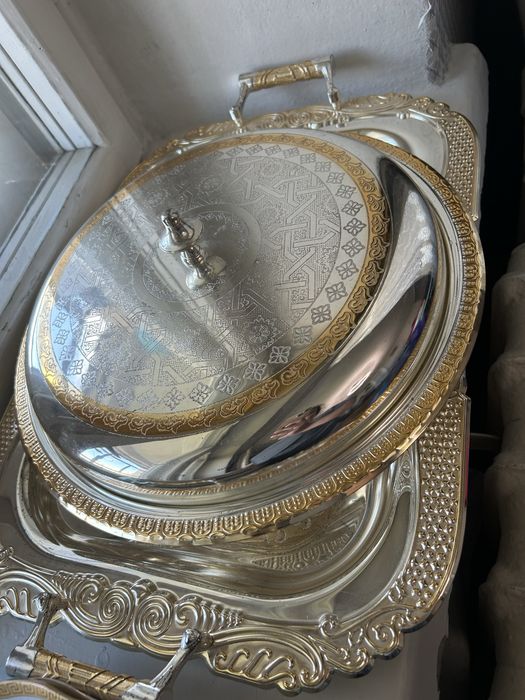 Продам посуду для сервировки стола